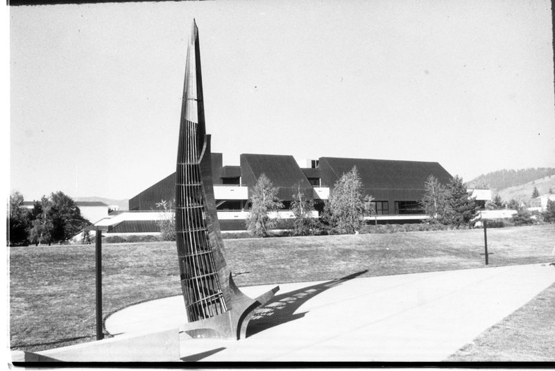 1988 Campus, Amphitheater 01