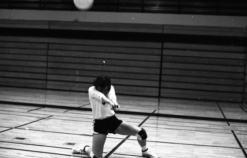 1980 Women's Volleyball Players 10
