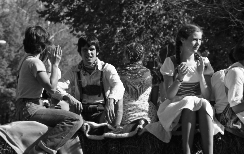 1981 Homecoming Parade, Folk Dancers 06