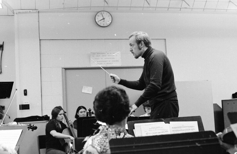 1974 Symphony Orchestra, Rehearsal 09
