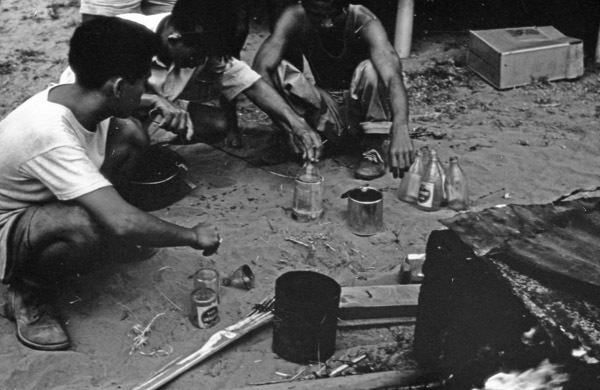 Binmaley Locals Make Glasses