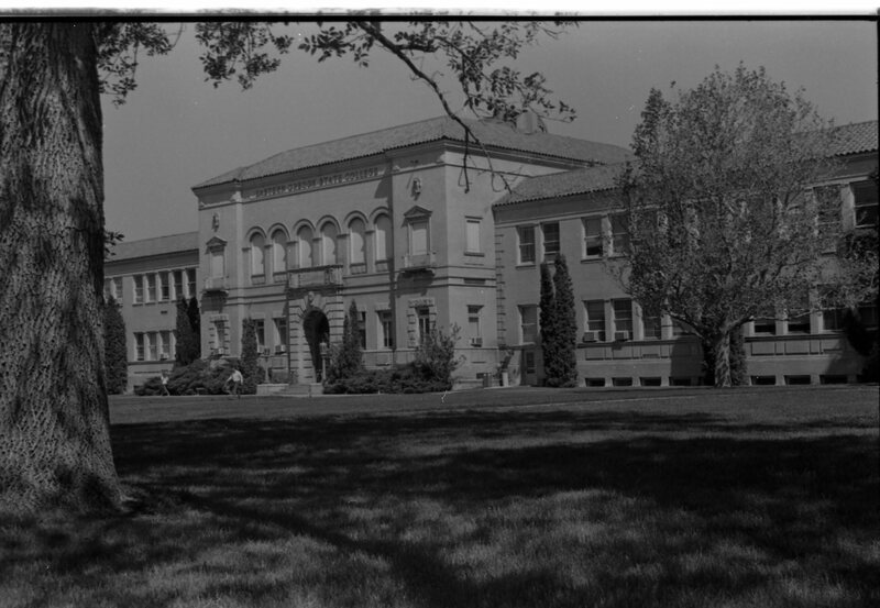 1989 Inlow Hall 04