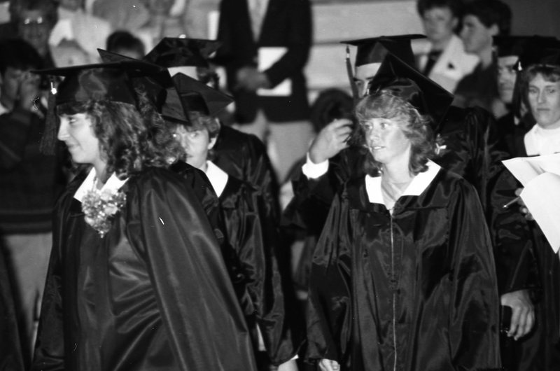 1985 Graduation, Graduates Walk