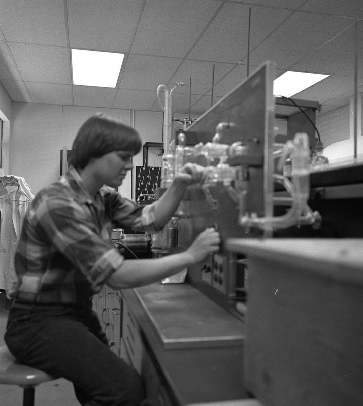 1979 Science, Chem Lab 06