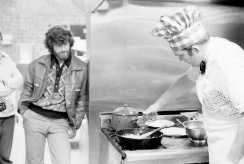 1976 Classroom Kitchen, Cooking 02