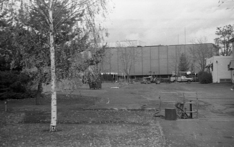 1985 Badgley Hall 02