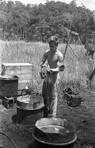 Bob Casey, Hand Laundry 2