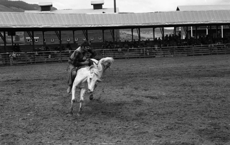 1982 EOSC Rodeo, Bronco Riding 04