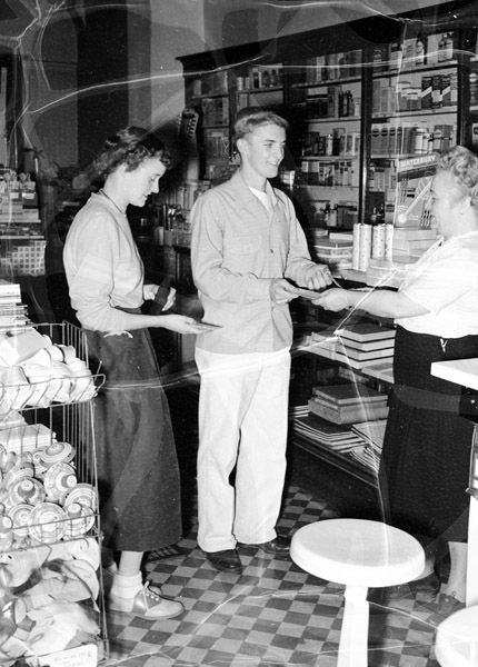1949-50 Students, Shopping 1-3