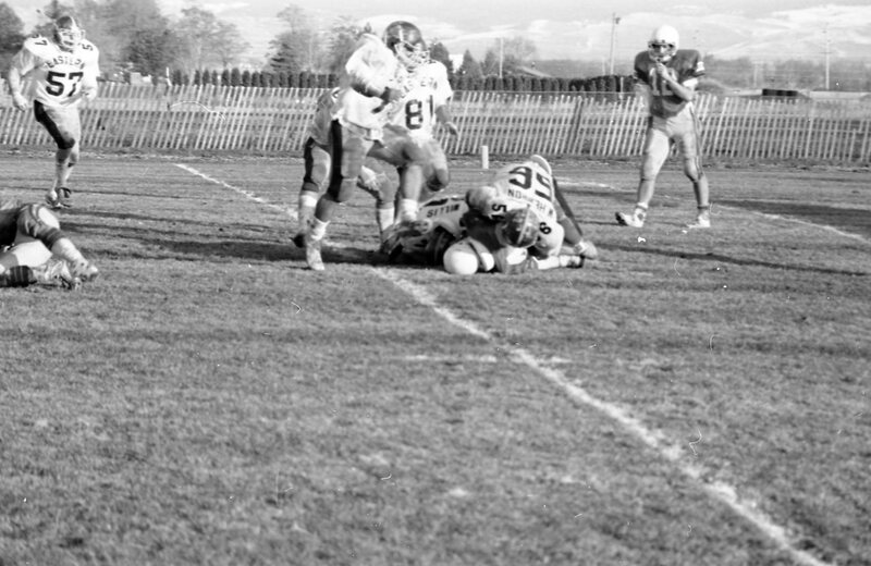 1982 Football Action, November 16th 35