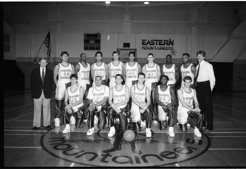1990 Men's Basketball Team 04