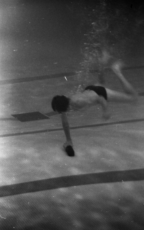 1977 Swimming, Under Water 07