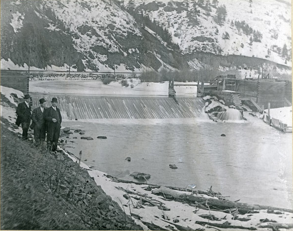 Oro Dell, Dam