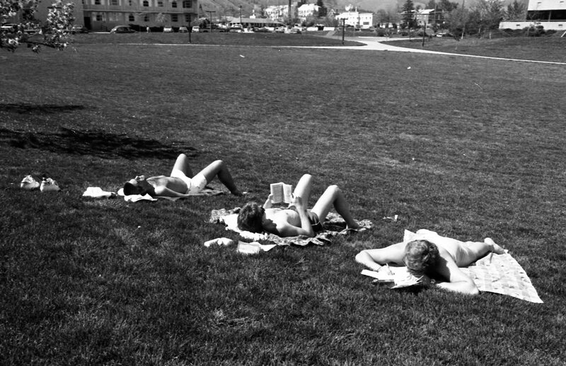 1987 Students, Outdoors 27