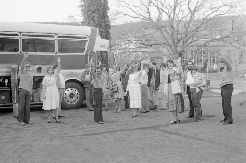 1983 EOSC Choir Field Trip, Leaving 01