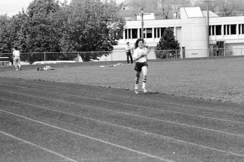 1986 Track Meet, Running 09
