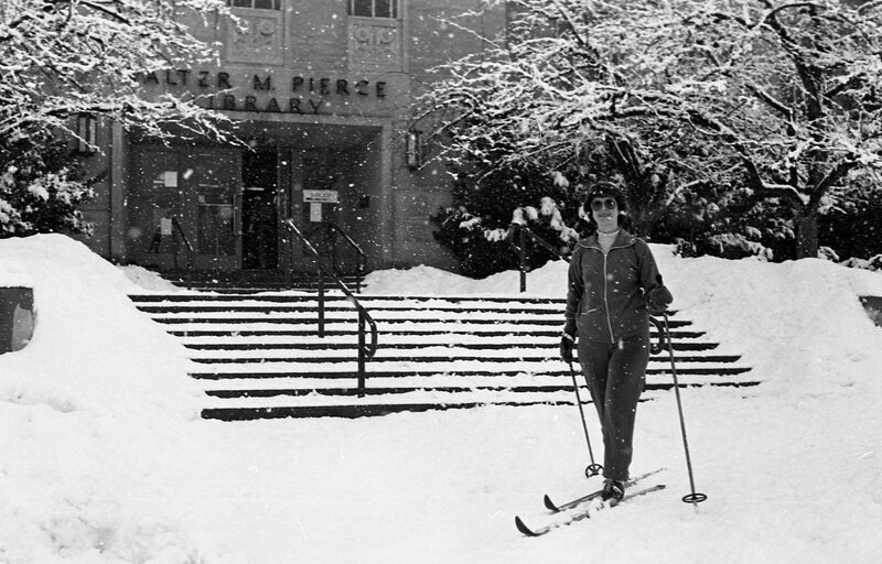 1979 Skiing on Campus 03