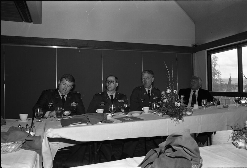 1991 GOLD Program, National Guard Signing 05