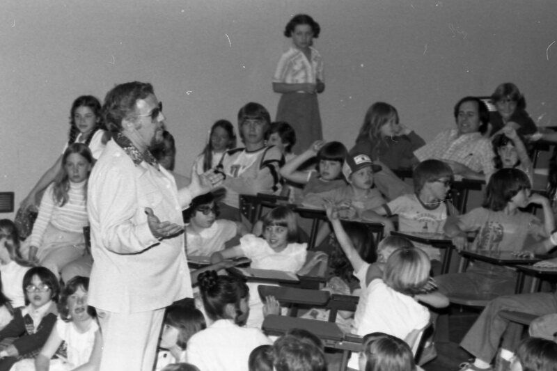 1979 Ackerman Elementary School, Reading 07