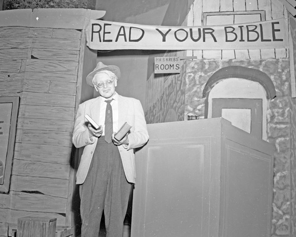 1956-57 "Inherit the Wind" 4