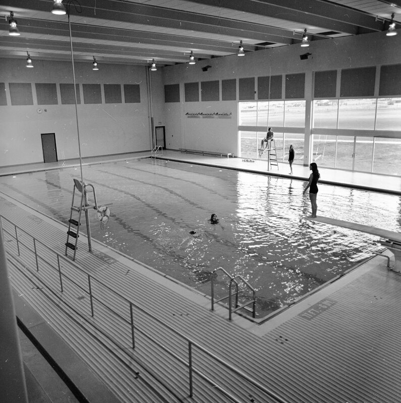 1972 Swimming, Diving Practice 12