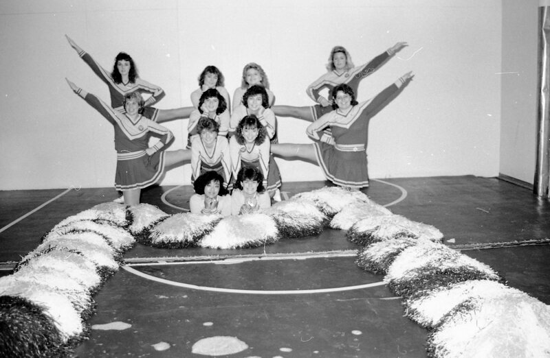 1985 Cheerleaders 08