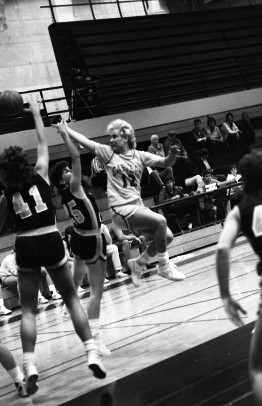 1987 Women's Basketball Action, George Fox at EOSC 18
