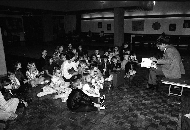 1990 Ackerman Elementary School, Reading 04