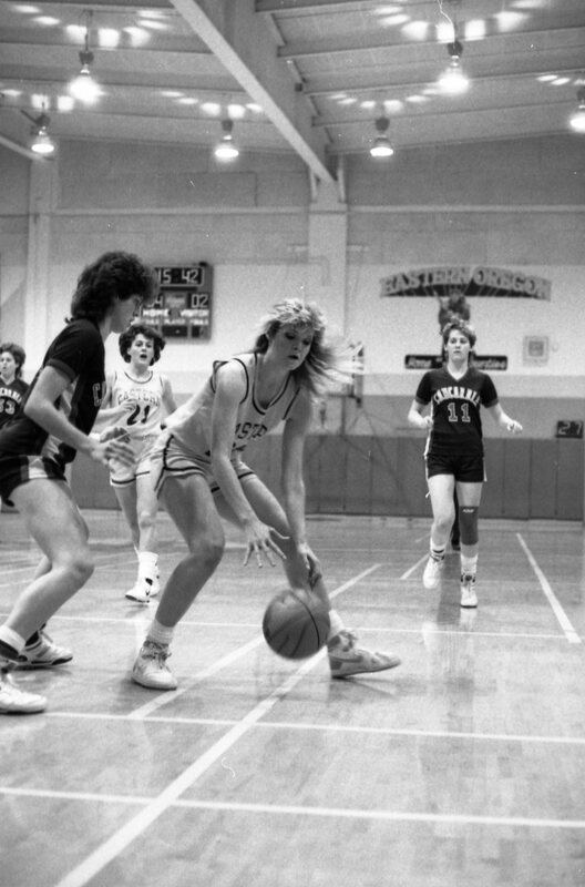 1988 Women's Basketball Action, Concordia at EOSC 29