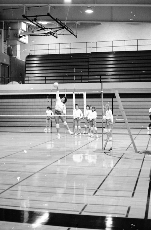 1985 Volleyball Action 17