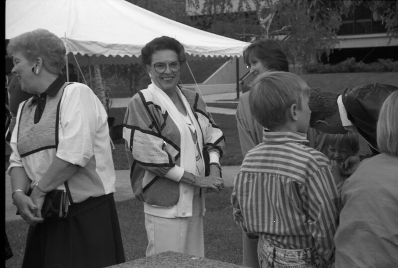 1990 Loso Hall Dedication, Guests 11