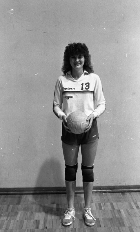 1982 Women's Varsity Volleyball Players, Portraits 04