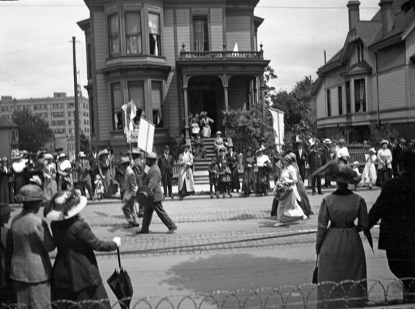 Portland, Parade 6