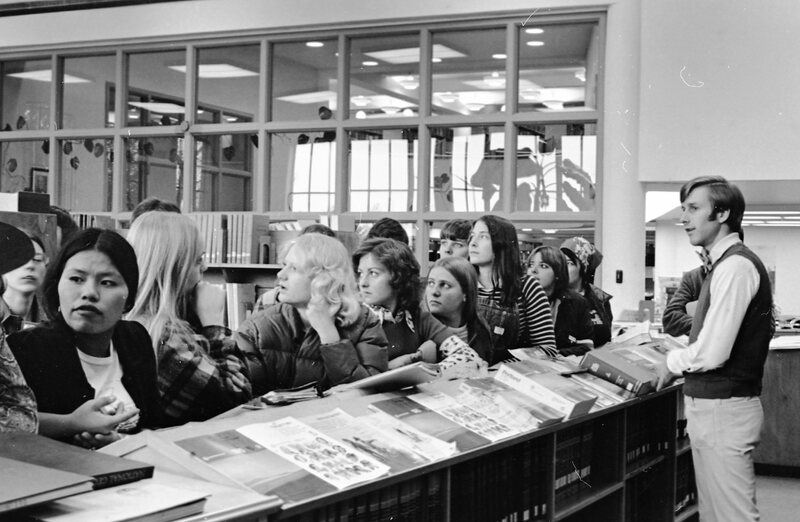 1975 Walter M. Pierce Library, Classroom 04