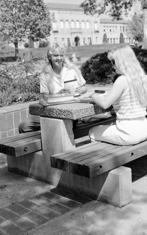 1987 Students, Outdoors 03