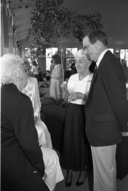 1990 Loso Hall Gallery Reception 18