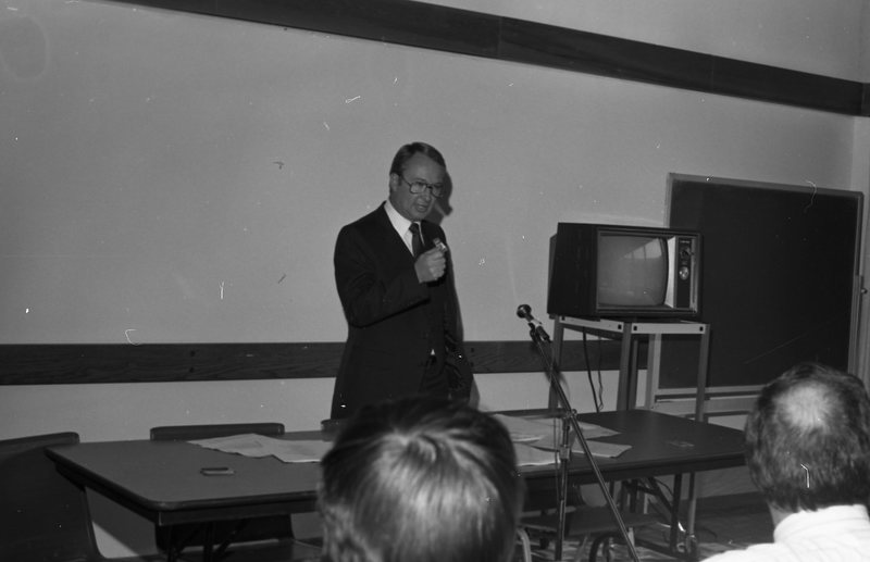 1982 Guest Speaker, Man, October 26th 02