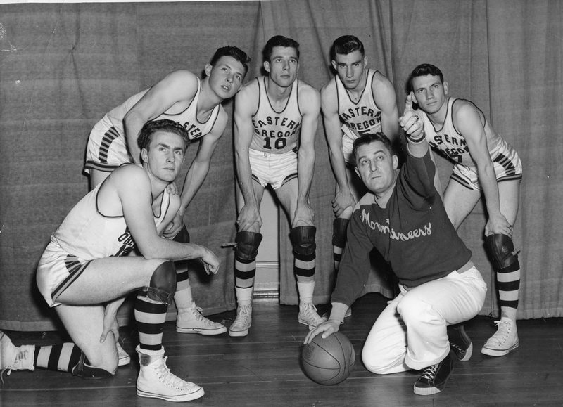 1948-49 Basketball Squad 3