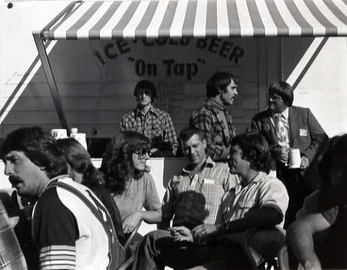 1982 October Folk Festival, Beer Garden 01