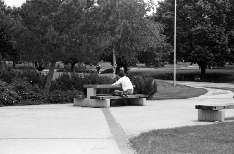 1985 Students, May Outdoor Candid Shots 29