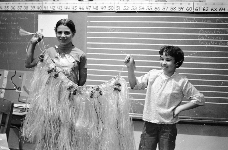 1981 Ackerman Elementary Classroom, Micronesian Program 09