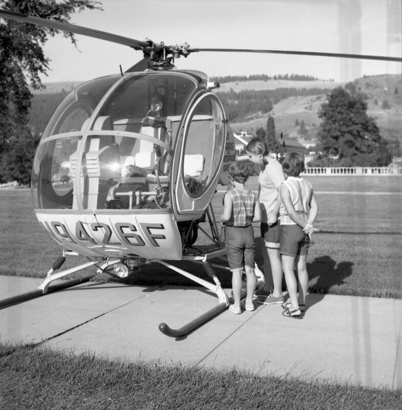 1967 Summer Graduation, Guest Arrival 17