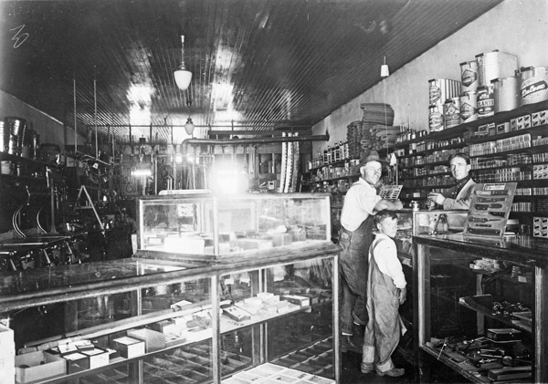 Store Interiors, Hardware 3