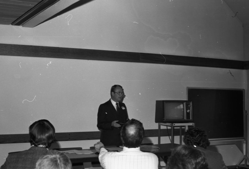 1982 Guest Speaker, Man, October 26th 01