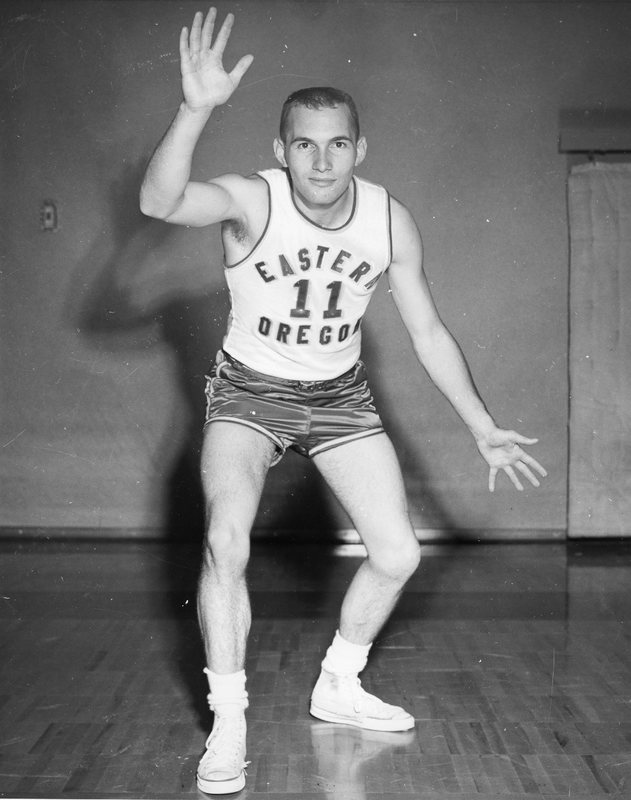 1961 Basketball Player 9