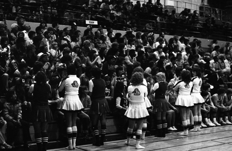 1982 High school Wapiti League Basketball Tournament, Elgin Cheerleaders 01