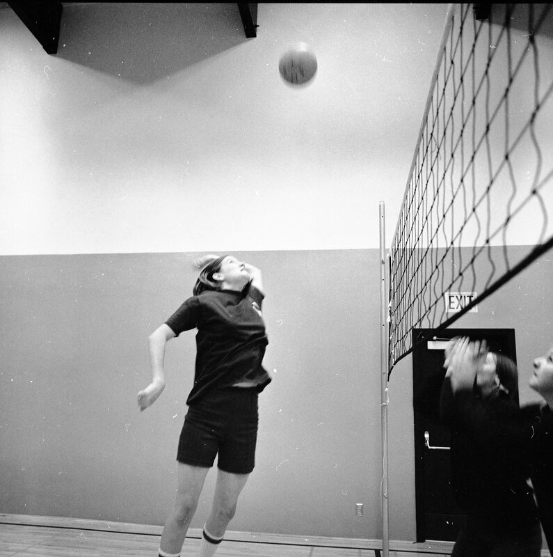 1972 Volleyball Action 13