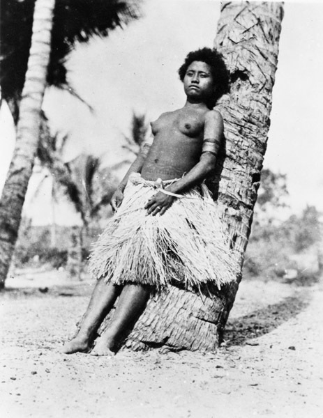 Dobodura Natives, Women 7