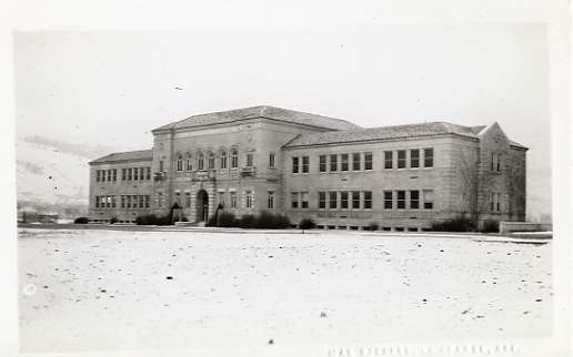 30's Inlow Hall in Winter