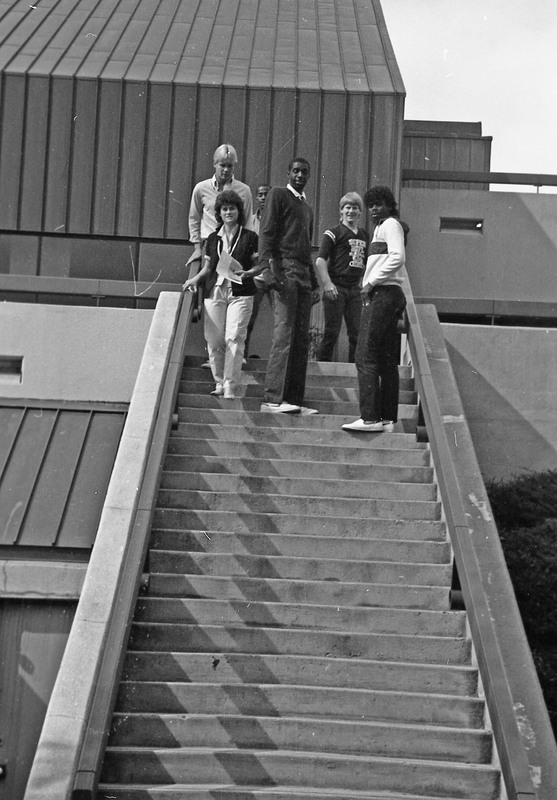 1985 Students, September Outdoor Candid Shots 09